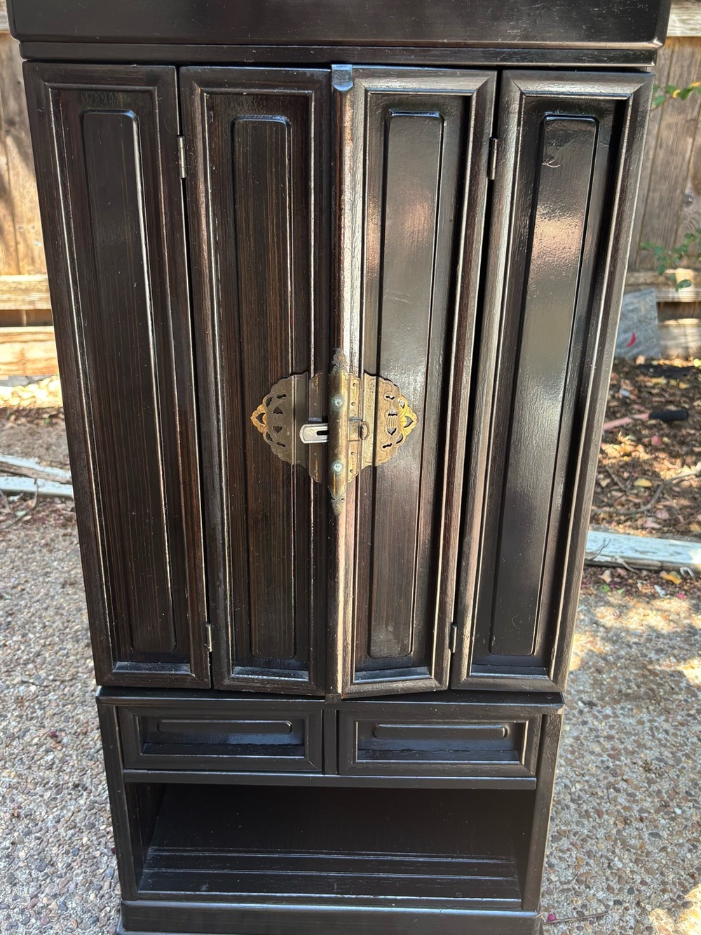 Fabulous antique Japanese Butsudan. Buddhist alter cabinet.